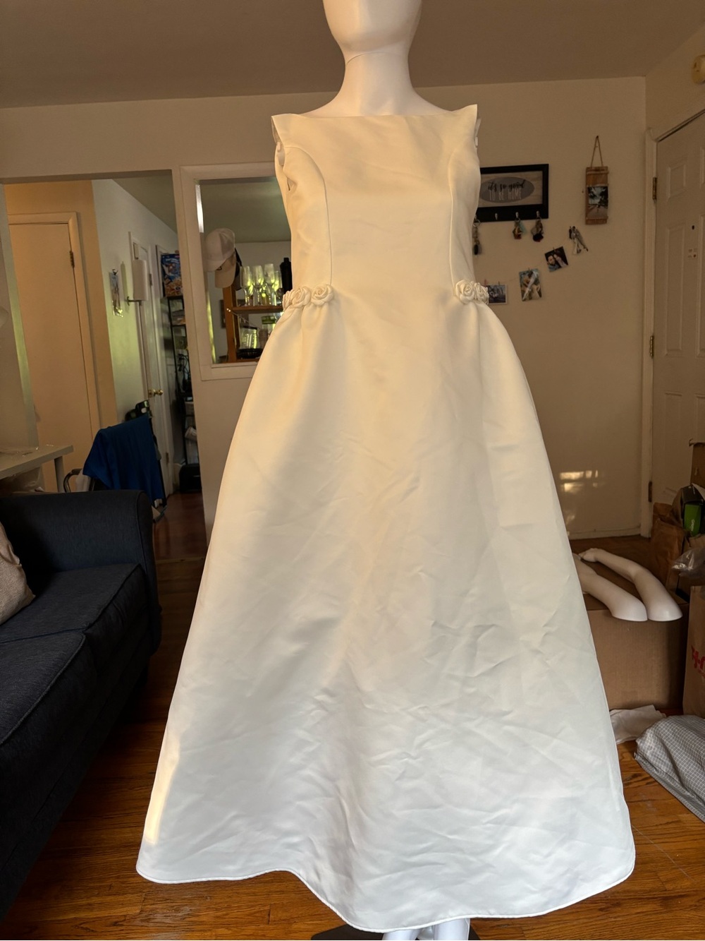 Mon Cheri Ivory Satin Polyester Boat Neck Sleeveless A-Line Bow Wedding girls 9
